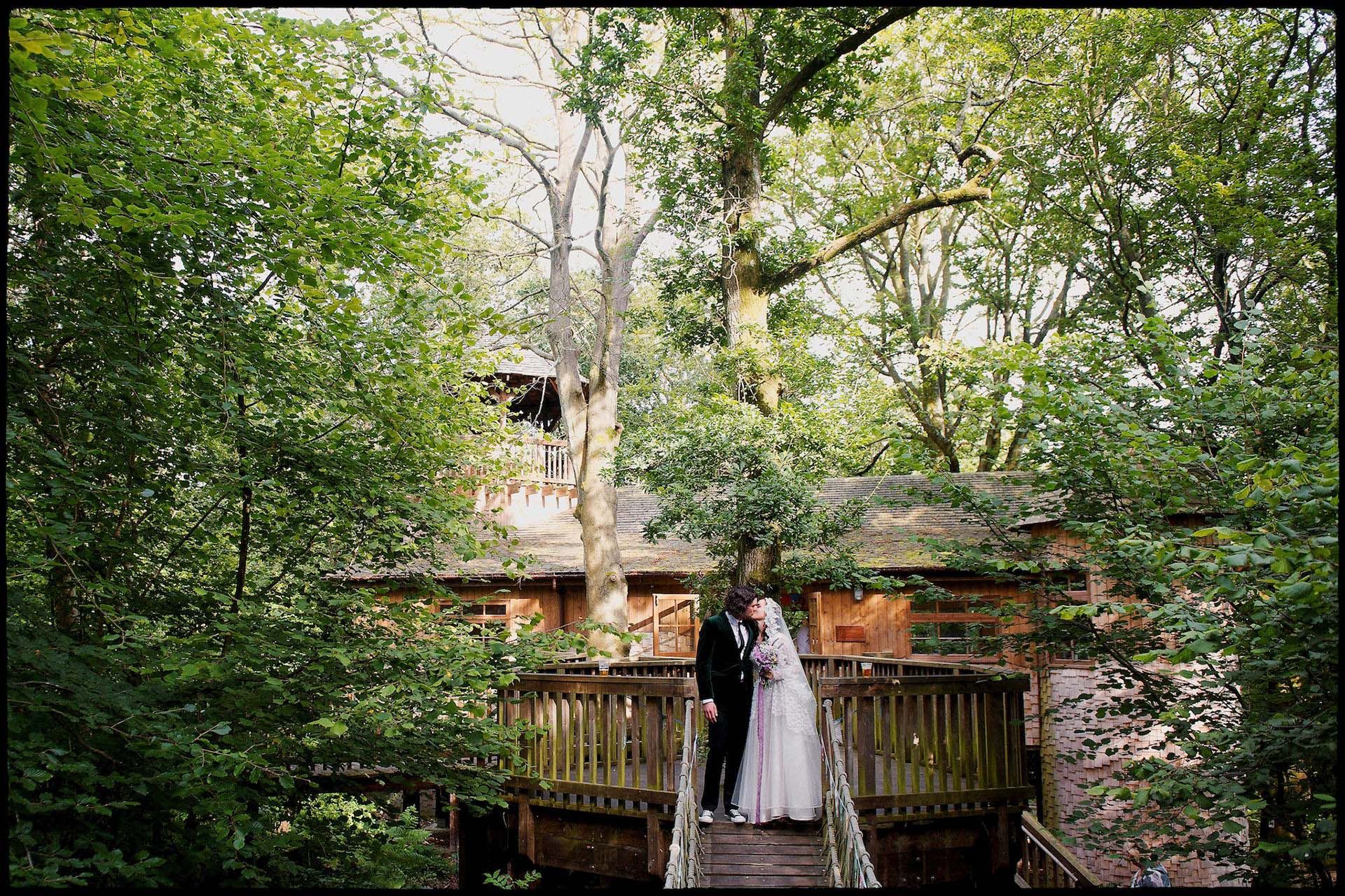 tree_house_wedding-2x-bb149f0d