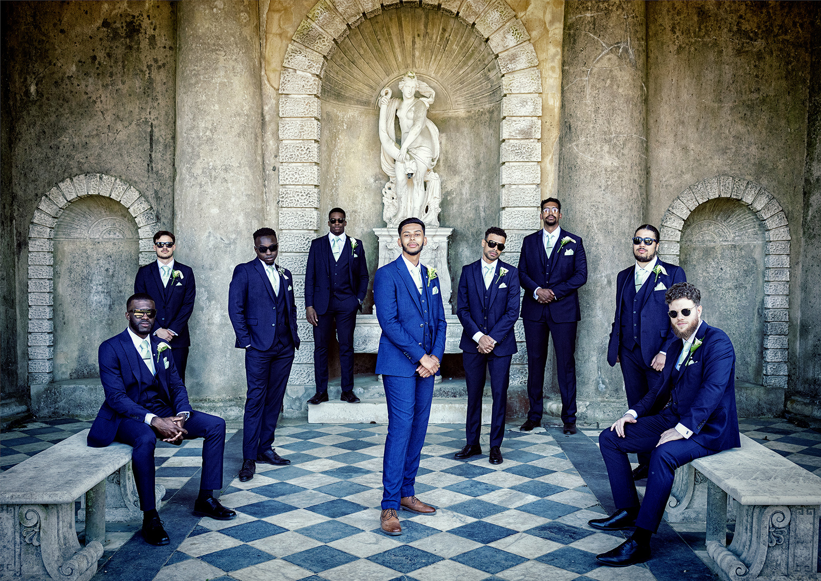 Wotton-House-Wedding-photographer-with-groomsmen-2-Wedissimo (listing)