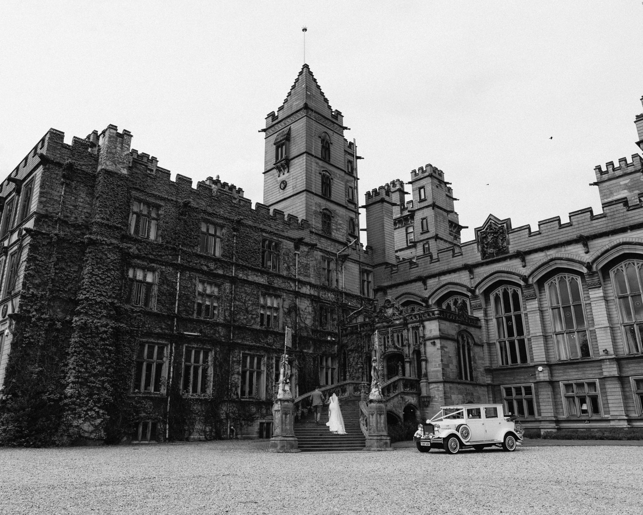 SophieAndJames-CarltonTowers-CAM1-20.4.24-08988 Large (listing)